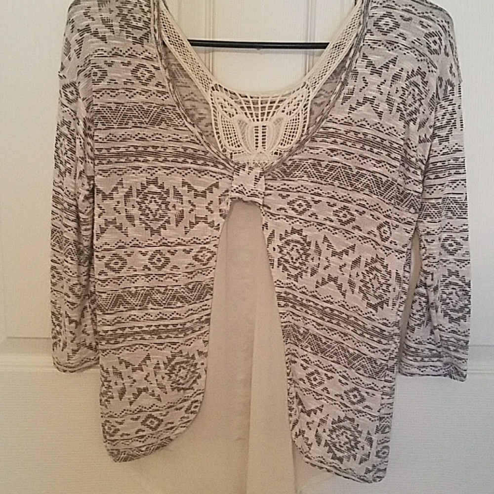 Top - Picture 2 of 2